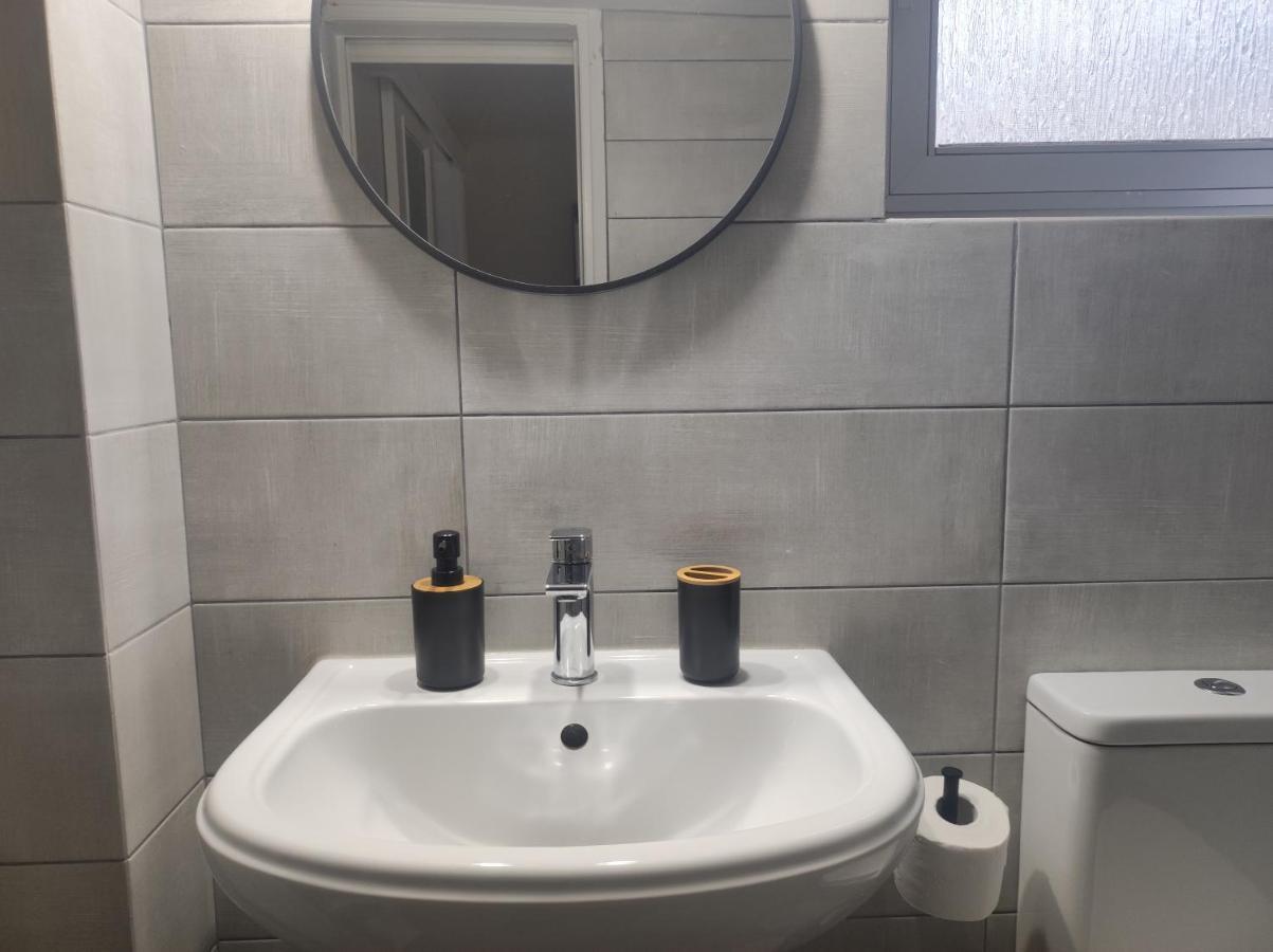 شقة Cozy And Friendly Flat In نافبليو المظهر الخارجي الصورة