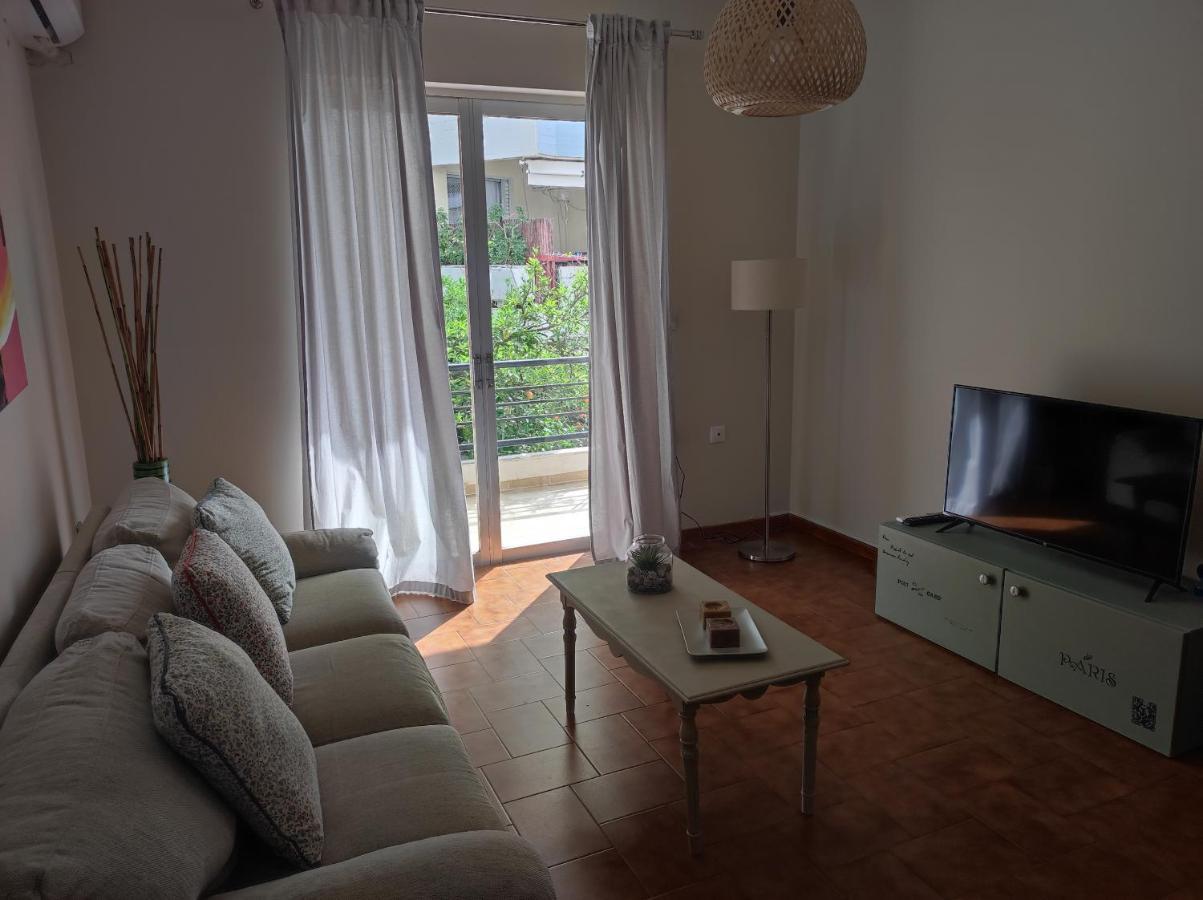 شقة Cozy And Friendly Flat In نافبليو المظهر الخارجي الصورة